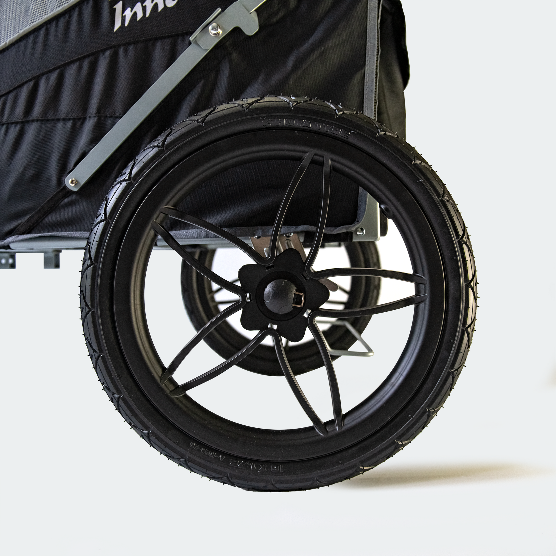 Innopet Sporty Black EVR Dog Stroller - Free Rain Cover